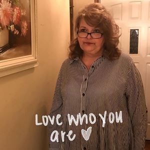 Meet your Posher, Earline